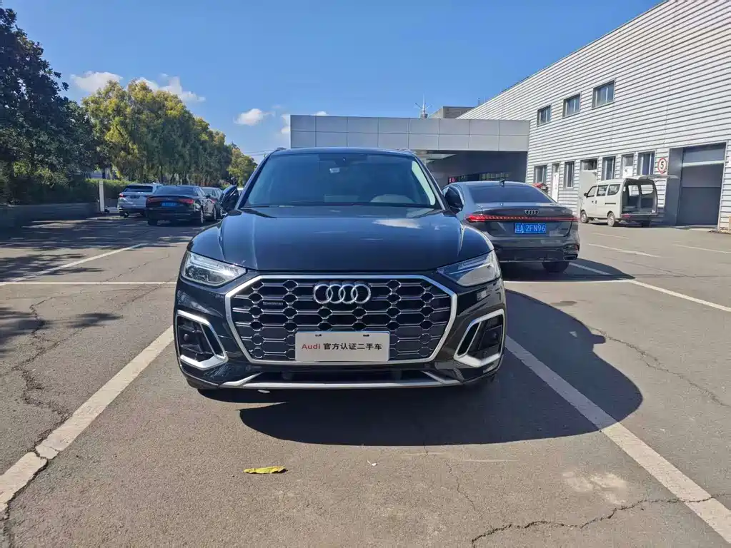Audi Q5L 2022 40T luxury and dynamic model купить на сайте DeffCars