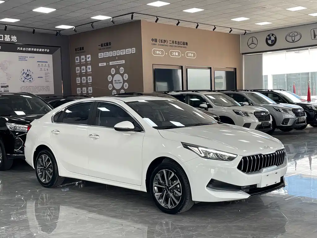 Kia K3 2021 facelift 1.5L CVT fashion version купить на сайте DeffCars