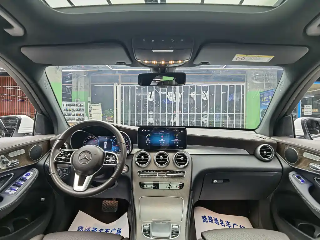 Mercedes-Benz GLC 2021 GLC 260 L 4MATIC luxury model купить на сайте DeffCars