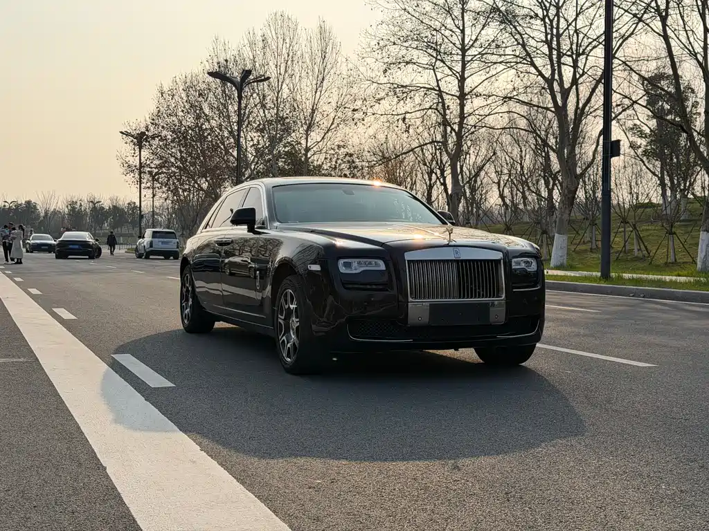 Ghost 2012 6.6T extended version купить на сайте DeffCars