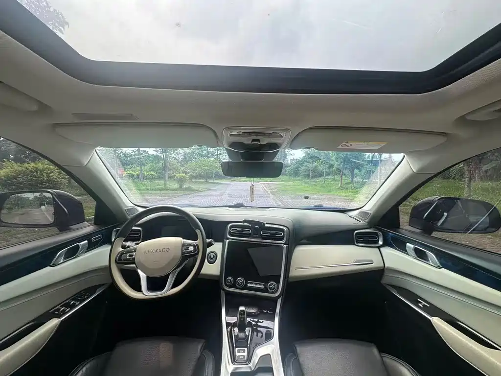 Lynk & Co 01 2019 2.0T 2WD Yao Pro Edition National V купить на сайте DeffCars