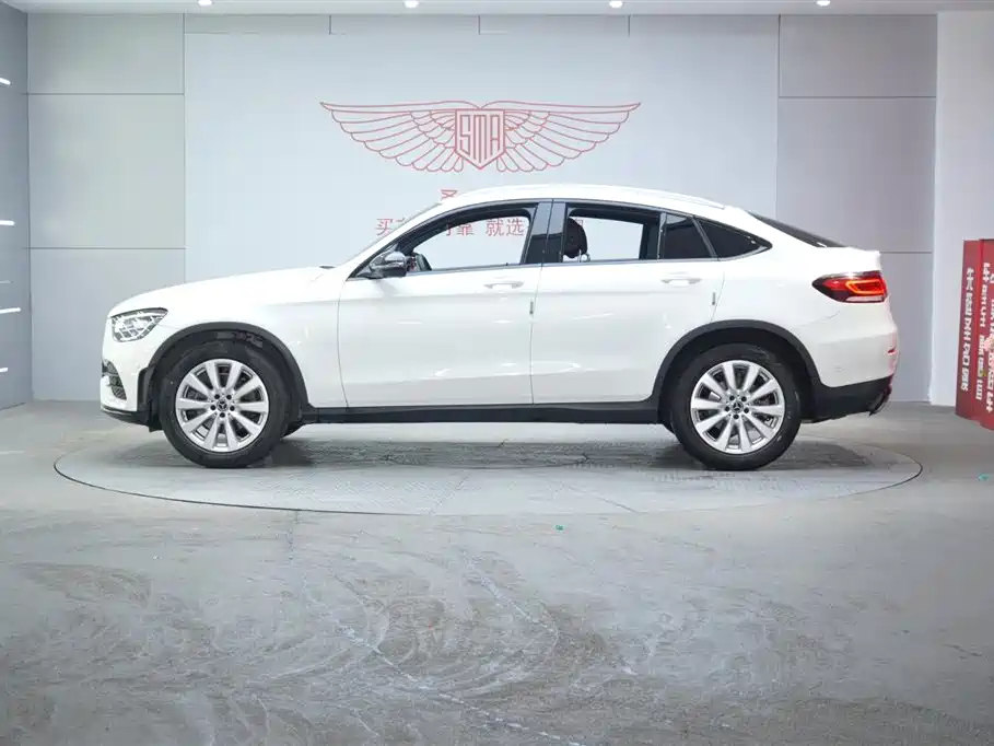 Mercedes-Benz GLC Coupe 2020 GLC 260 4MATIC Coupe SUV купить на сайте DeffCars