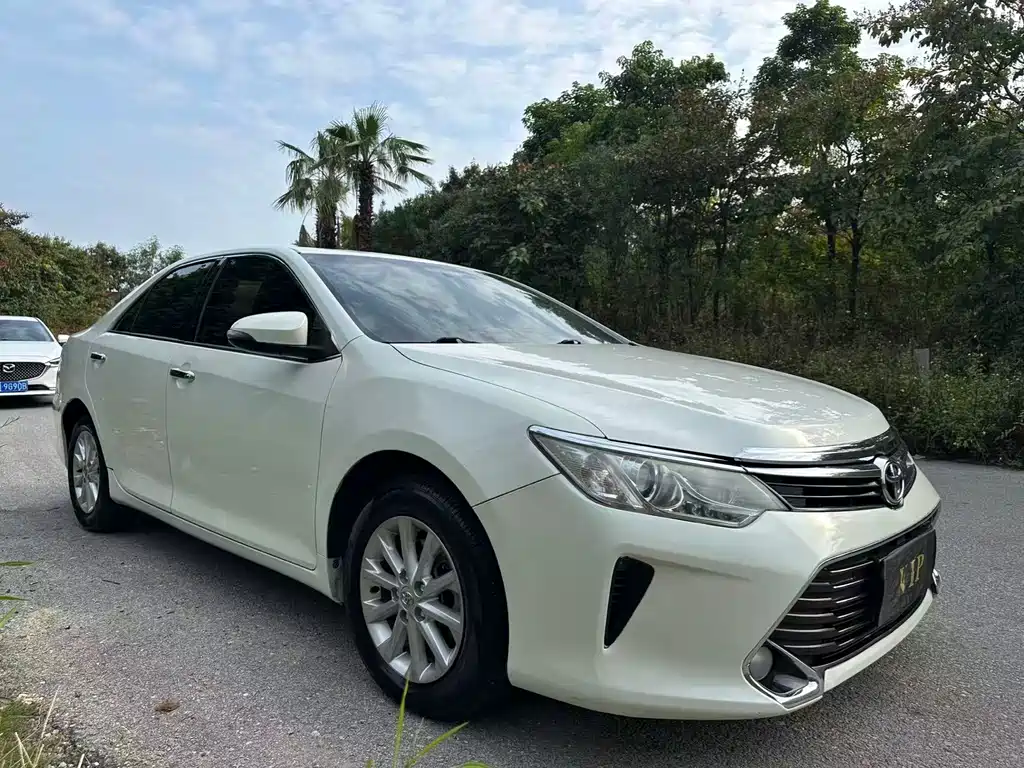 Camry 2016 2.0G 10th Anniversary Leading Edition купить на сайте DeffCars