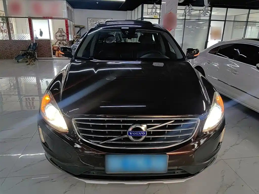 Volvo XC60 2017 T5 Zhijin upgraded version купить на сайте DeffCars