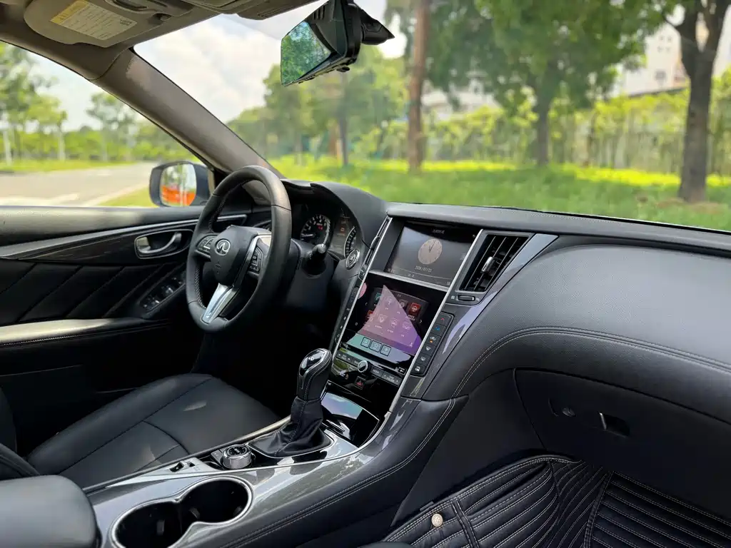 Infinity Q50L 2018 2.0T Comfort Edition China V купить на сайте DeffCars