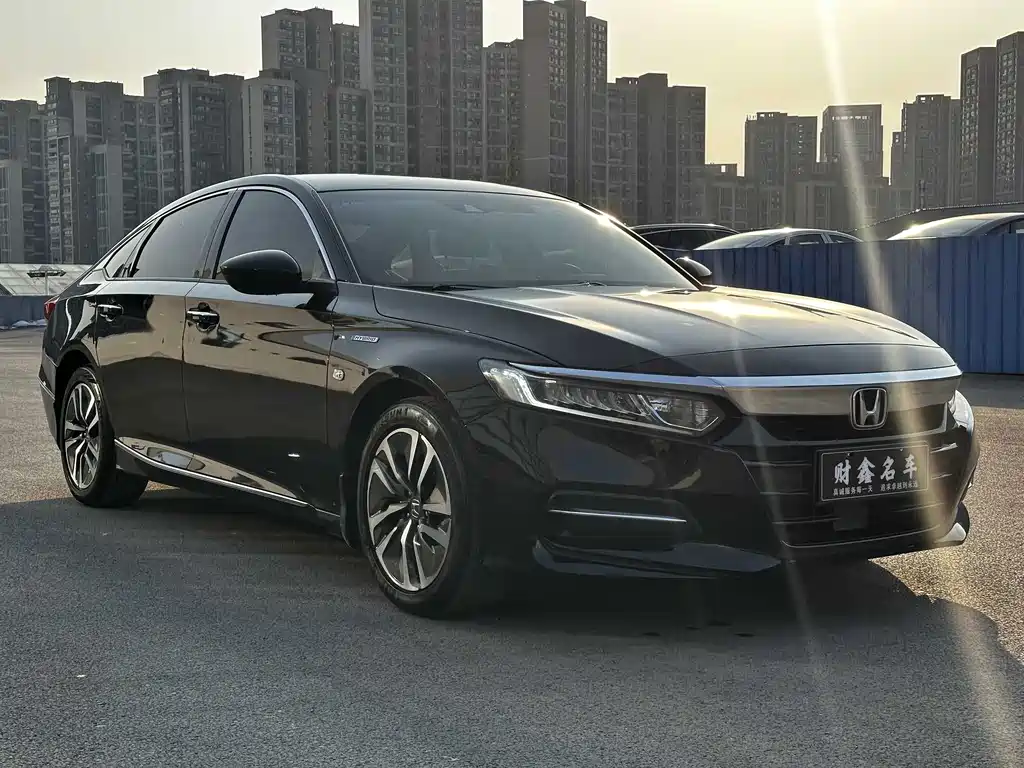 Accord 2018 Sharp · Hybrid 2.0L Edition Country VI купить на сайте DeffCars