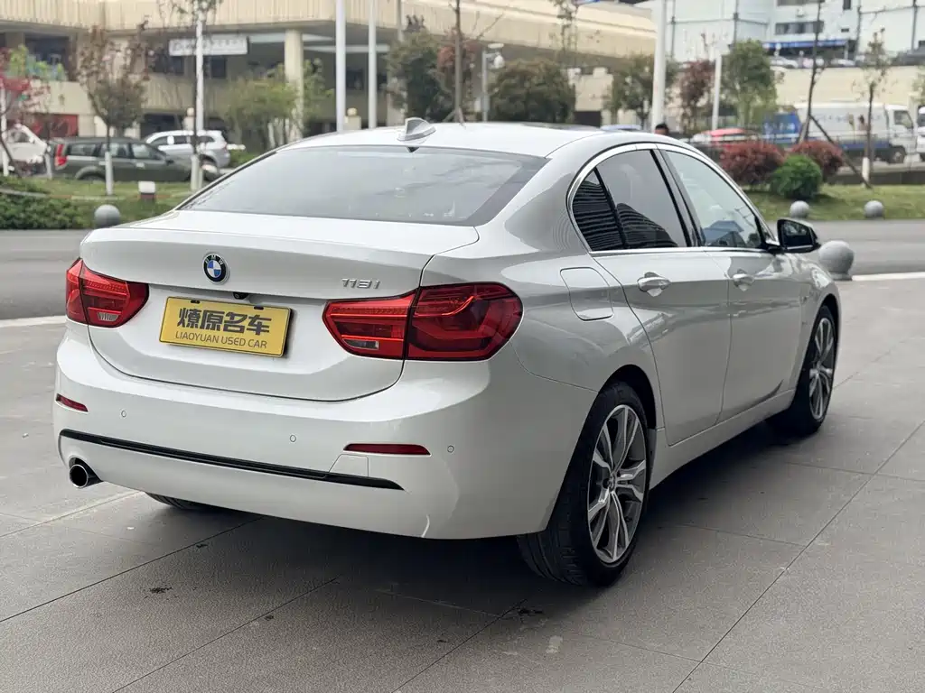 BMW 1 Series 2018 118i Sports купить на сайте DeffCars
