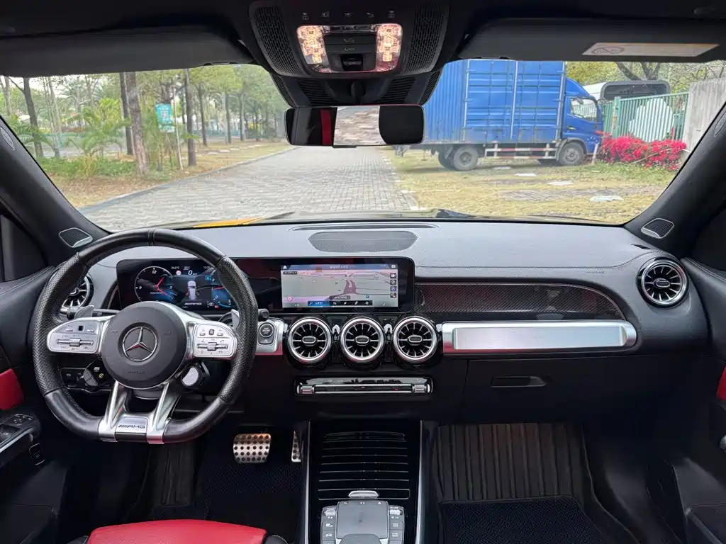 Mercedes-Benz GLB AMG 2022 AMG GLB 35 4MATIC купить на сайте DeffCars