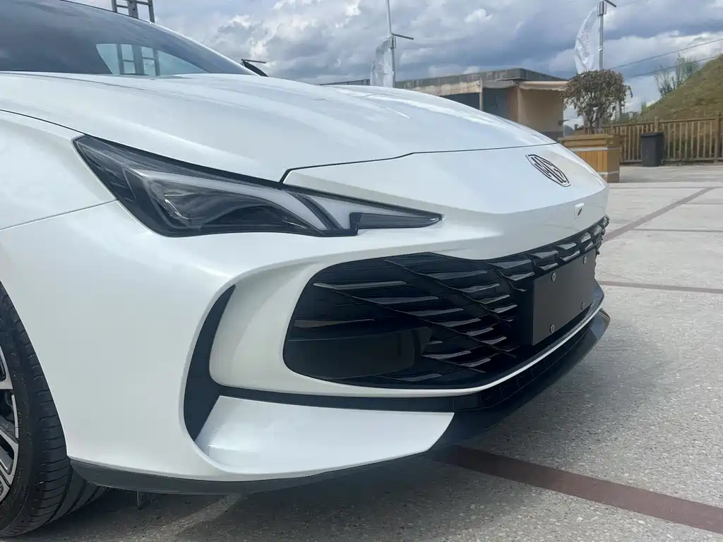 MG7 2025款 1.5T 300 DCT优雅版 купить на сайте DeffCars