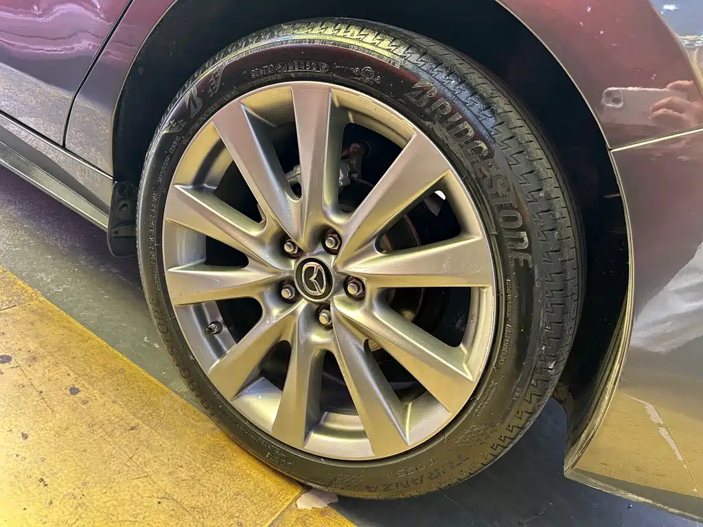 Mazda3 Angkesela 2021 2.0L Automatic Premium Edition купить на сайте DeffCars