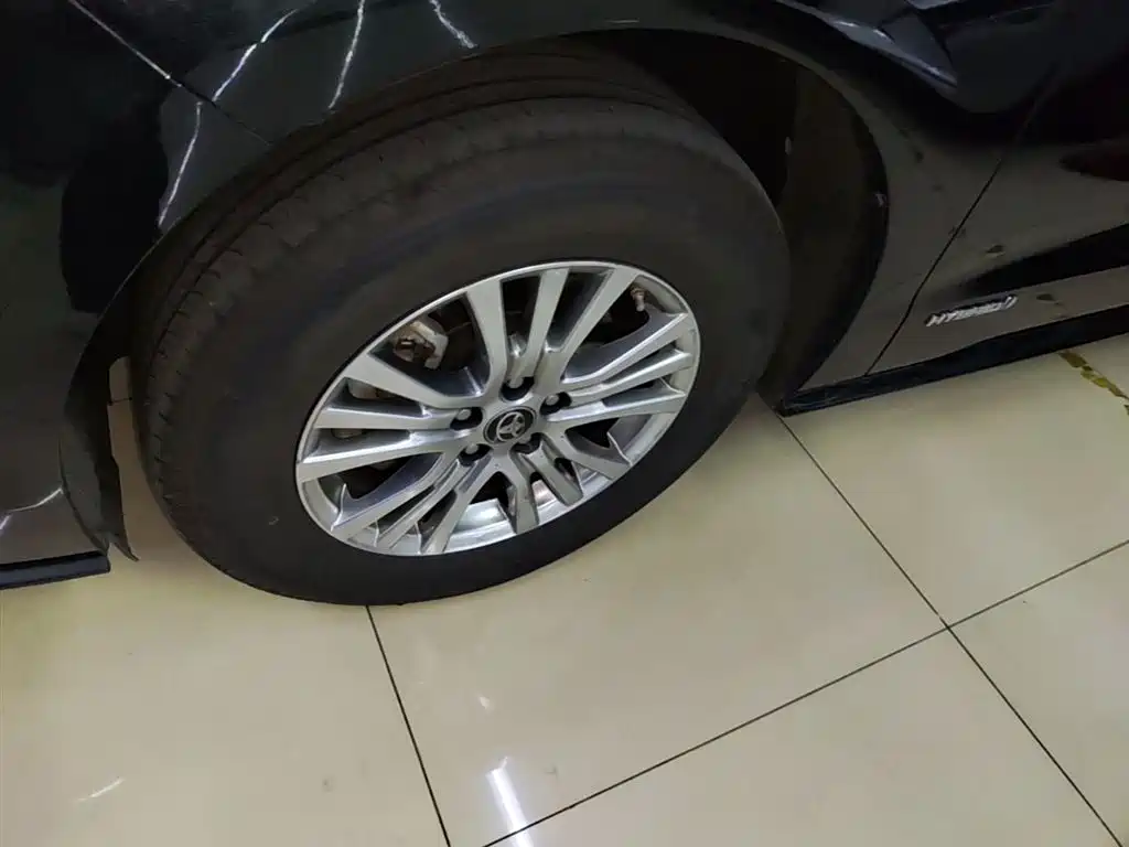 SIENNA 2021 2.5L Hybrid Premium Edition купить на сайте DeffCars