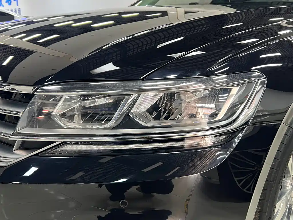 Huiang 2019 380TSI 2WD Business Edition National V купить на сайте DeffCars