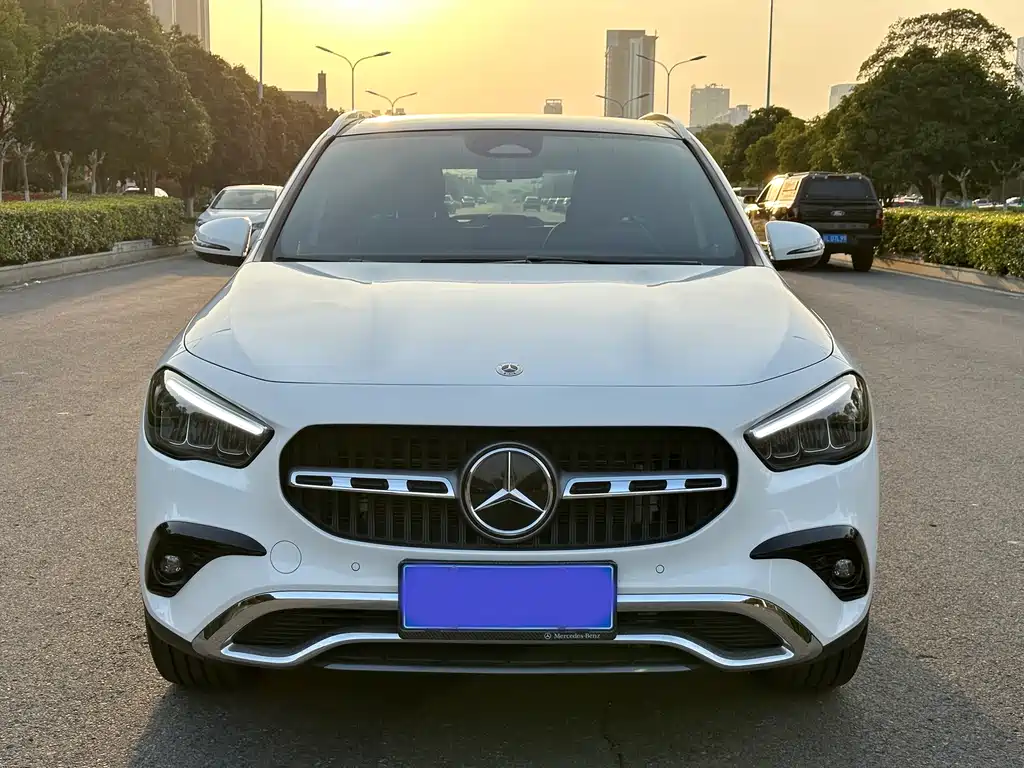 Mercedes-Benz GLA 2024 GLA 200 купить на сайте DeffCars