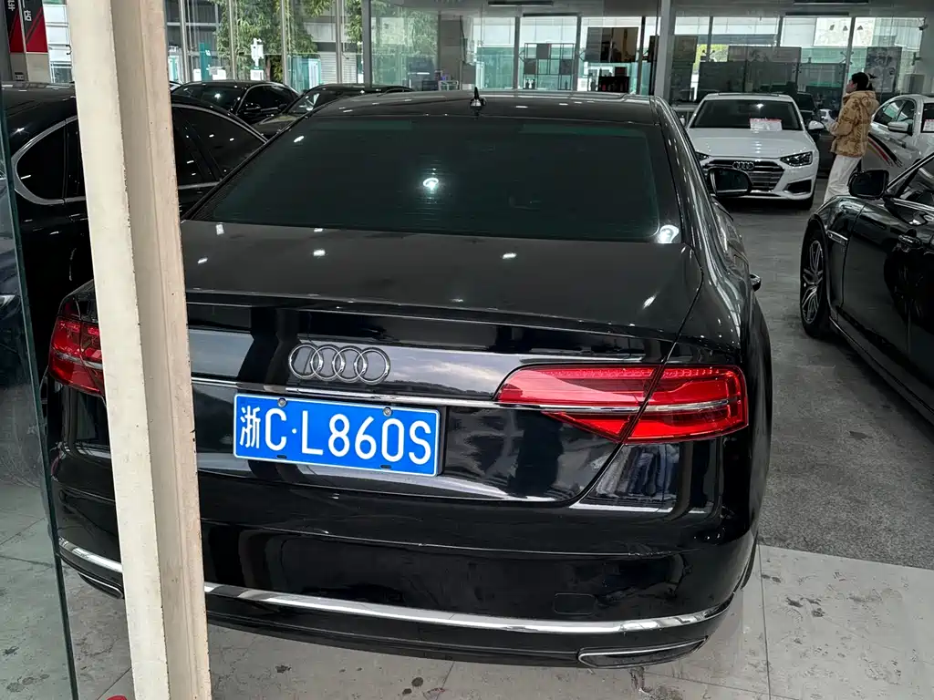 Audi A8 2016 A8L 45 TFSI quattro comfort type купить на сайте DeffCars