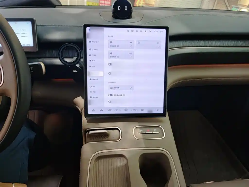NIO ES6 2024 model 75kWh купить на сайте DeffCars