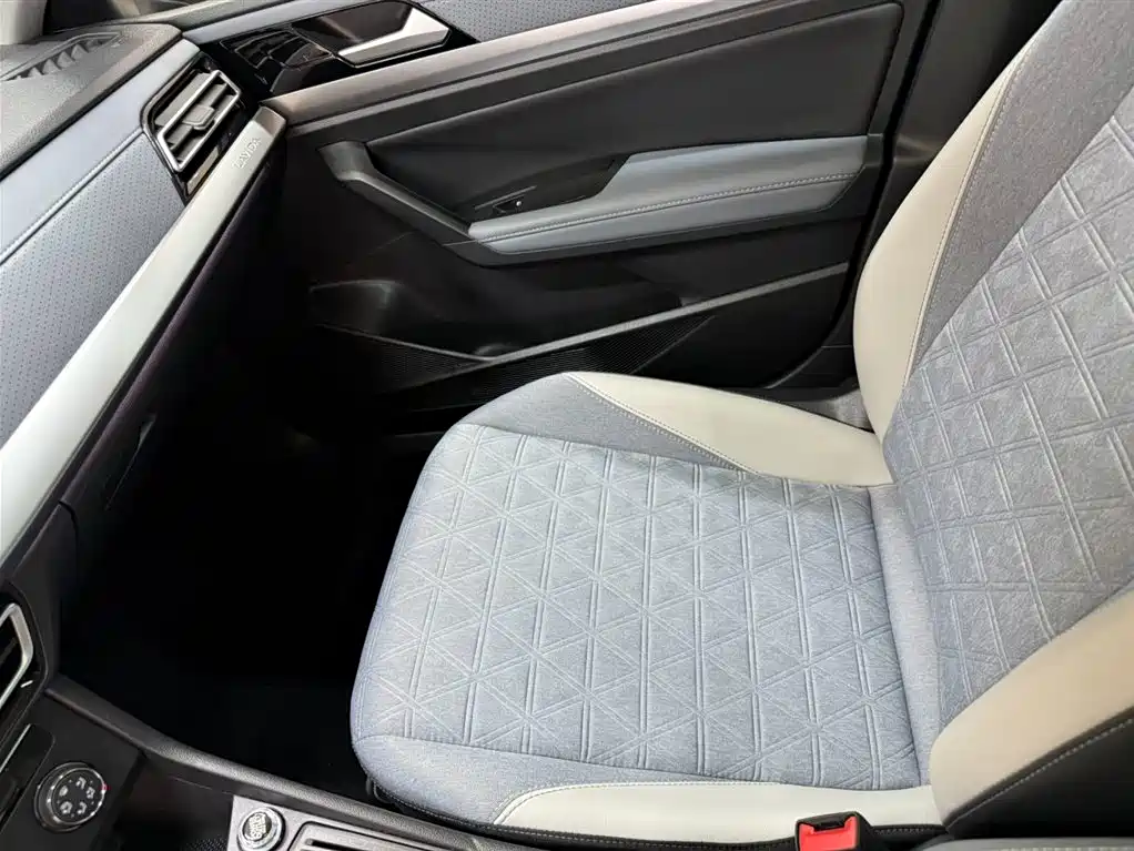 Lavida 2023 280TSI DSG Starry Sky Full Edition купить на сайте DeffCars