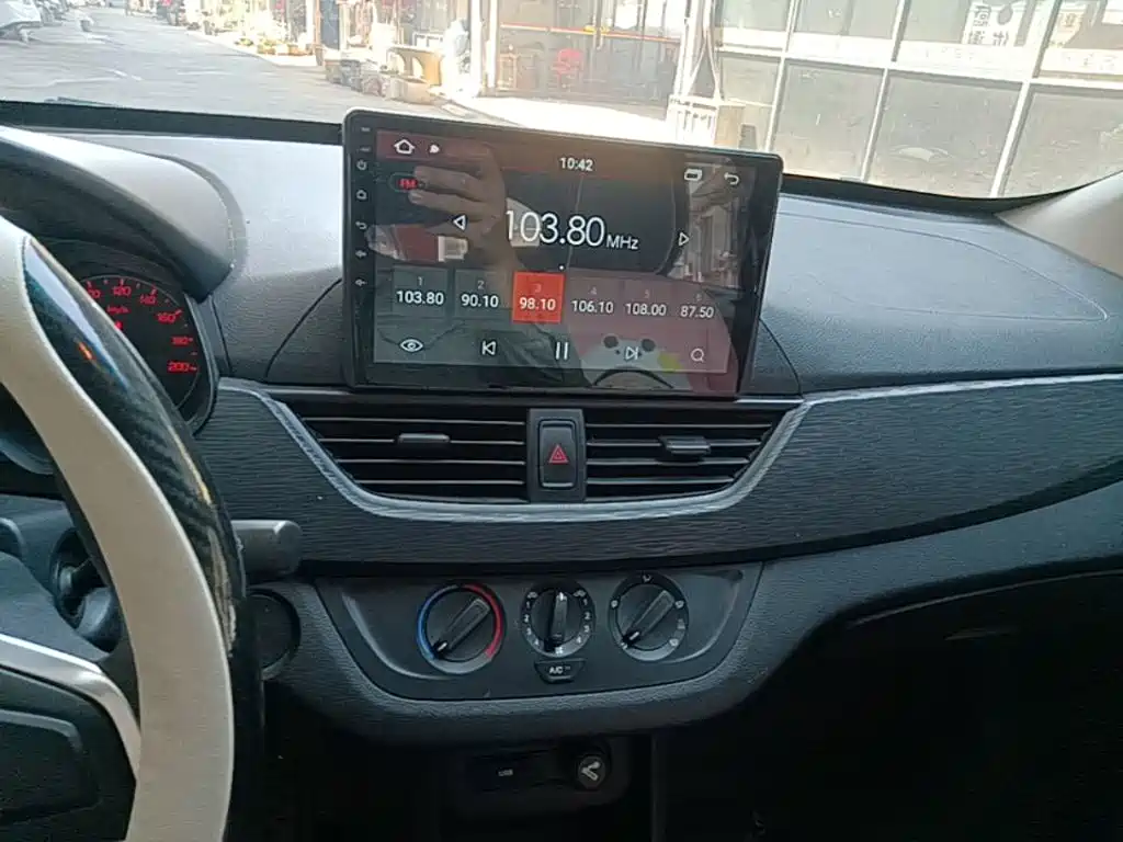 Baojun 310 2016 1.2L manual comfort model купить на сайте DeffCars