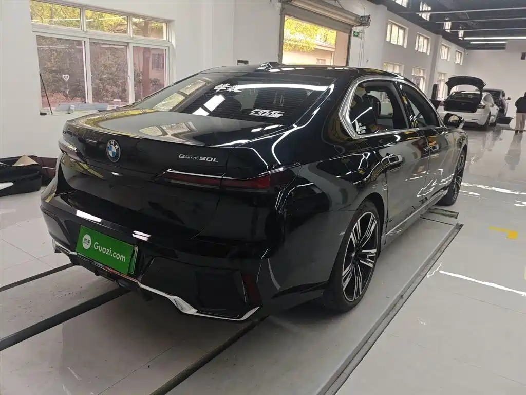 BMW i7 2023 eDrive50L Exclusive M Sports Package купить на сайте DeffCars