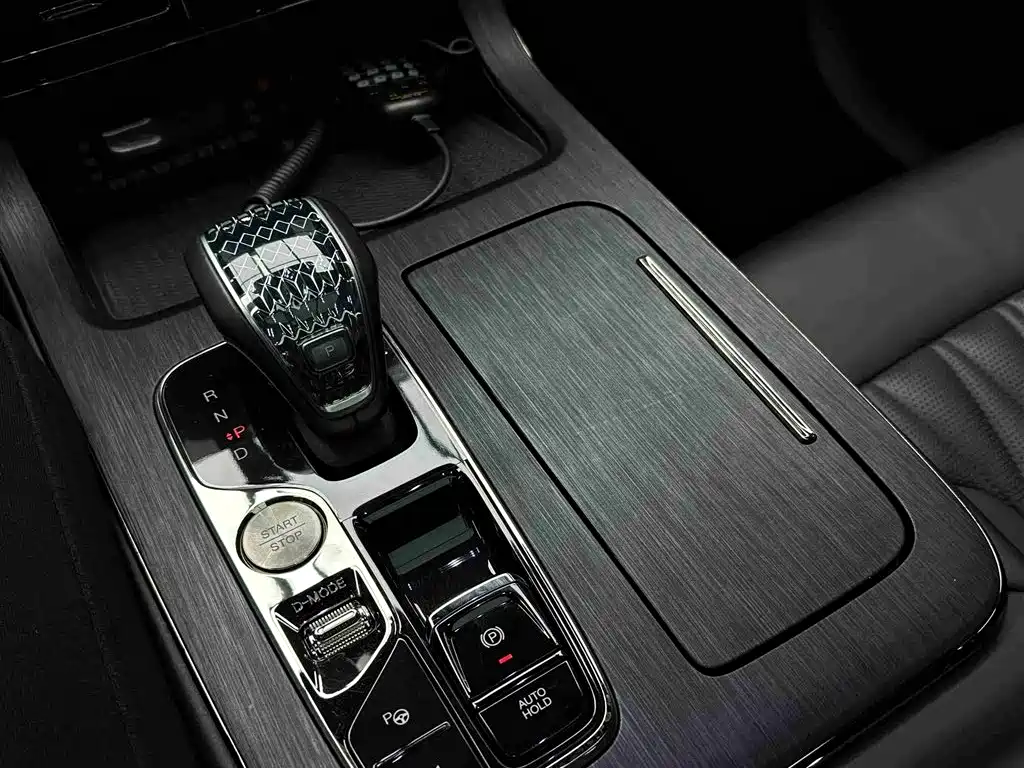 Trumpchi GS8 2022 Pilot Series 2.0TGDI 4WD Supreme Edition (seven seats) купить на сайте DeffCars