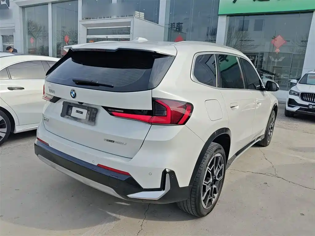 BMW X1 2023 sDrive25Li X Design Package купить на сайте DeffCars