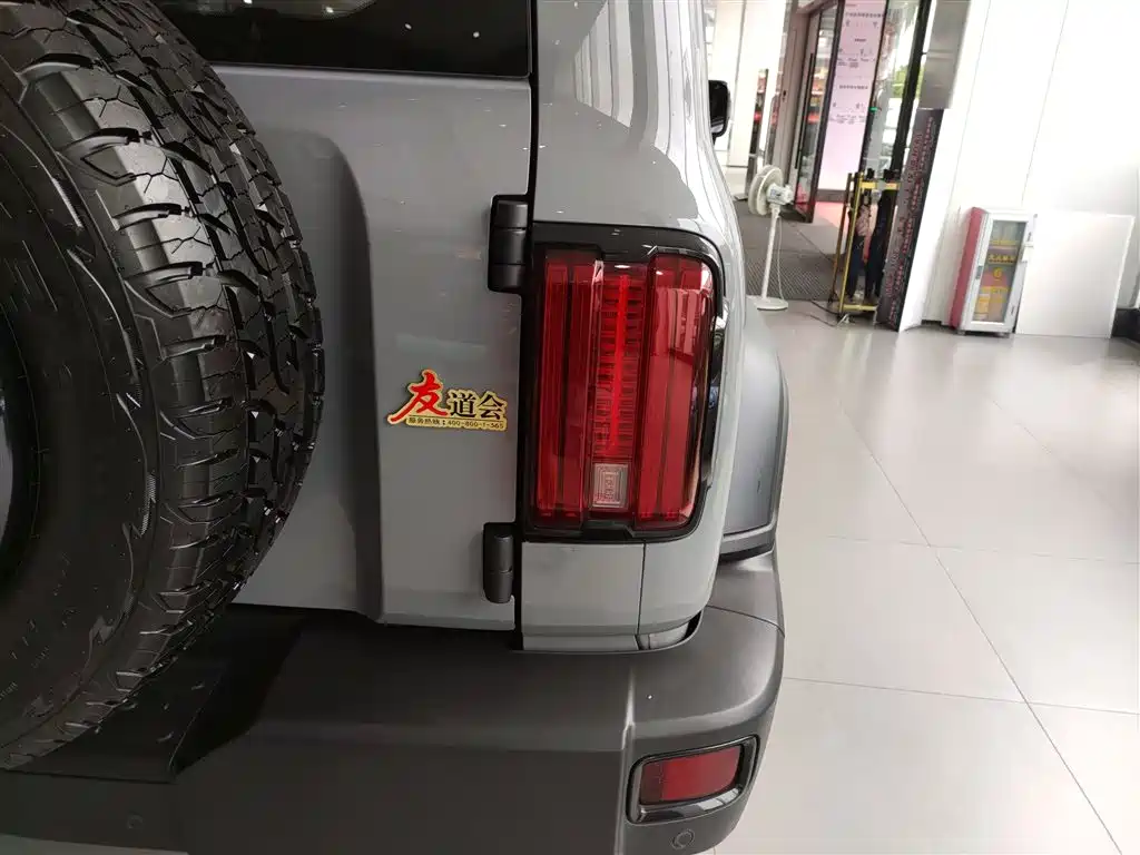 Tank 300 2021 Off-Road Version 2.0T Conqueror купить на сайте DeffCars