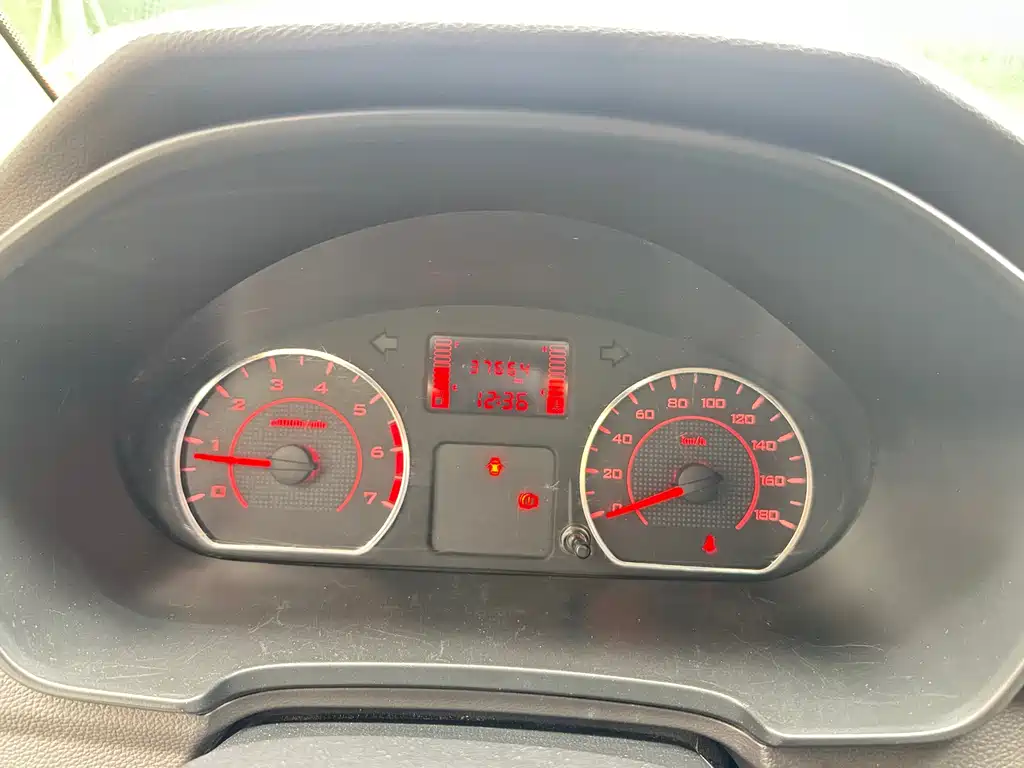 Wuling Hongguang V 2022 1.5L Jinchue version electric power assist LAR купить на сайте DeffCars