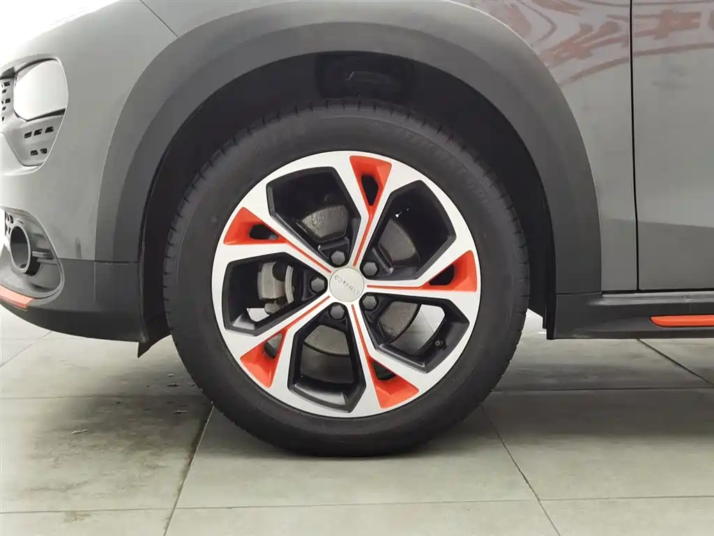 Lynk & Co 02 2018 1.5T DCT two-wheel drive flash version National V купить на сайте DeffCars