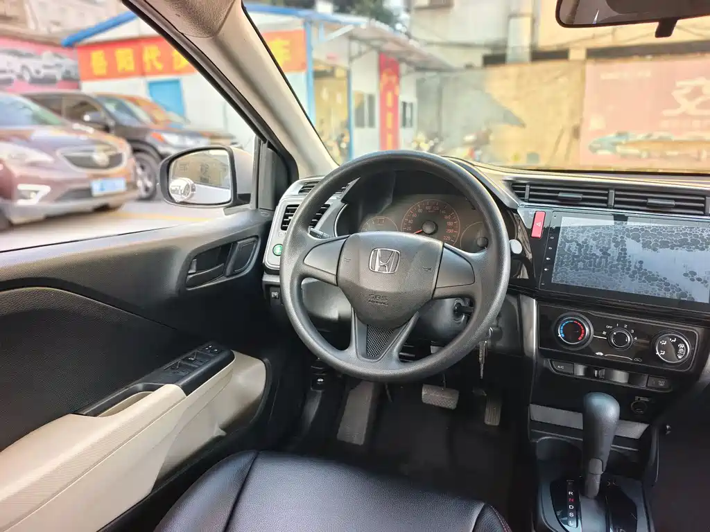 Fengfan 2015 1.5L CVT Comfort Edition купить на сайте DeffCars