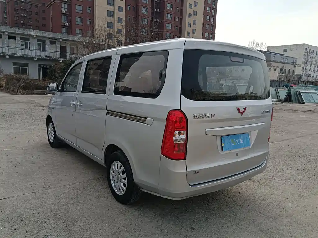 Wuling Rongguang V 2016 1.5L standard model купить на сайте DeffCars