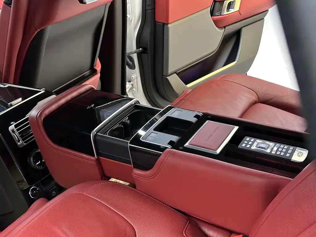 Range Rover 2022 3.0 L6 400PS Honor Creation Extended Edition купить на сайте DeffCars