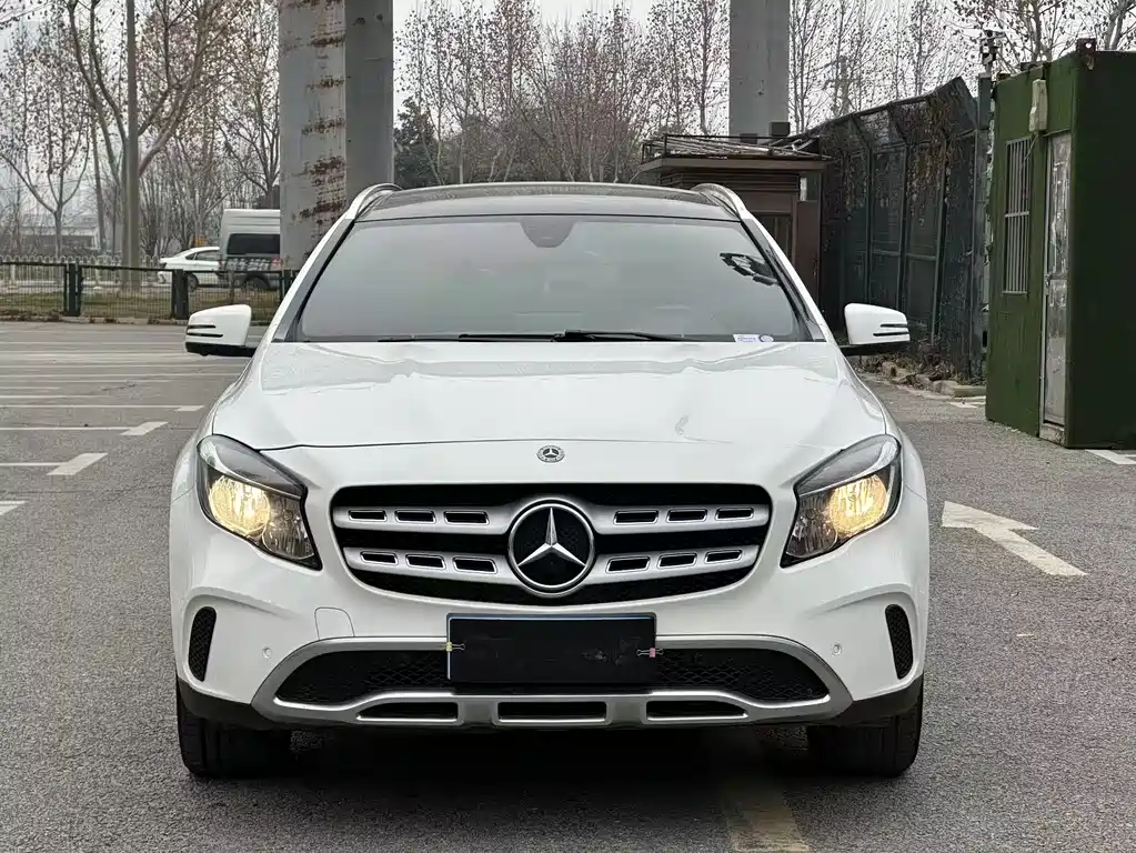 Mercedes-Benz GLA 2018 GLA 200 Dynamic купить на сайте DeffCars