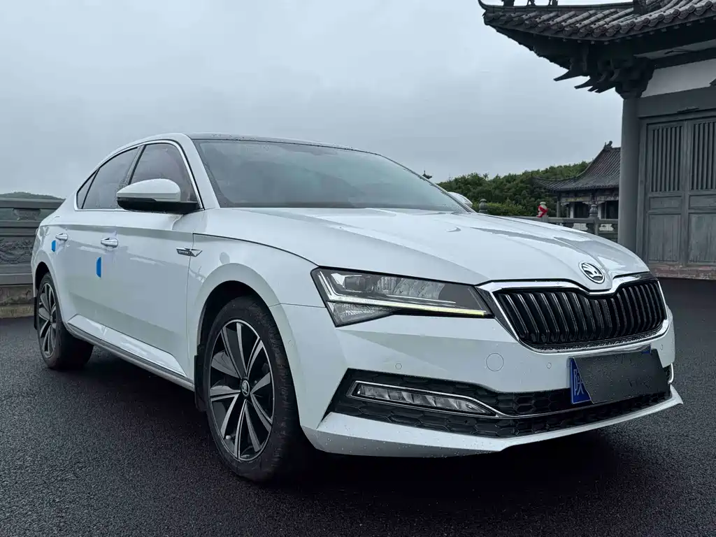 Superb 2023 TSI280 DSG Exclusive Edition купить на сайте DeffCars