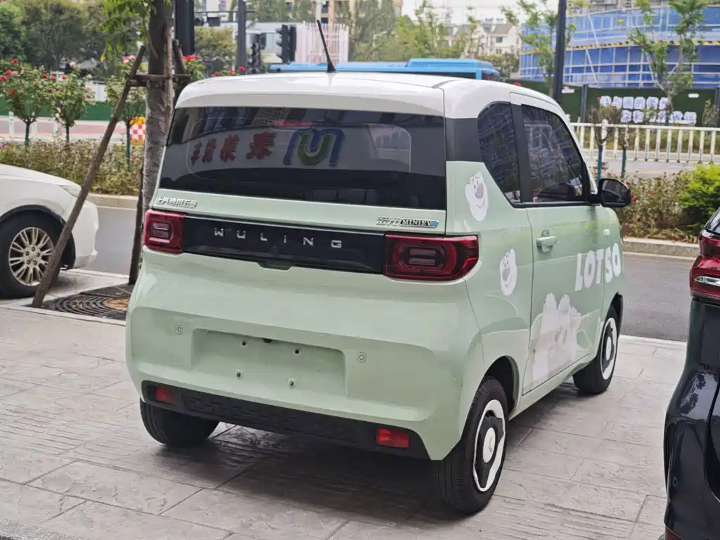 Hongguang MINIEV 2022 Yuexiang model lithium iron phosphate купить на сайте DeffCars