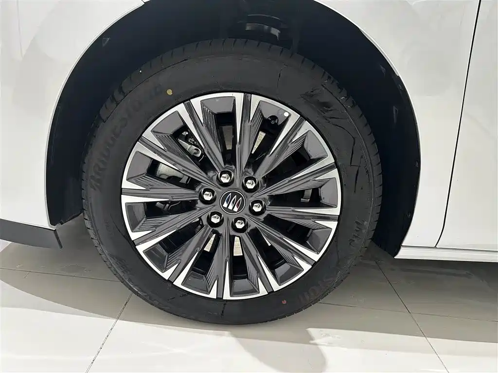 Buick GL8 2025 Lu Zun Smart Edition купить на сайте DeffCars