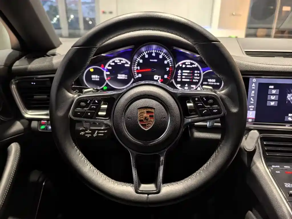Panamera 2017 Panamera 4 Executive Extended Edition 3.0T купить на сайте DeffCars