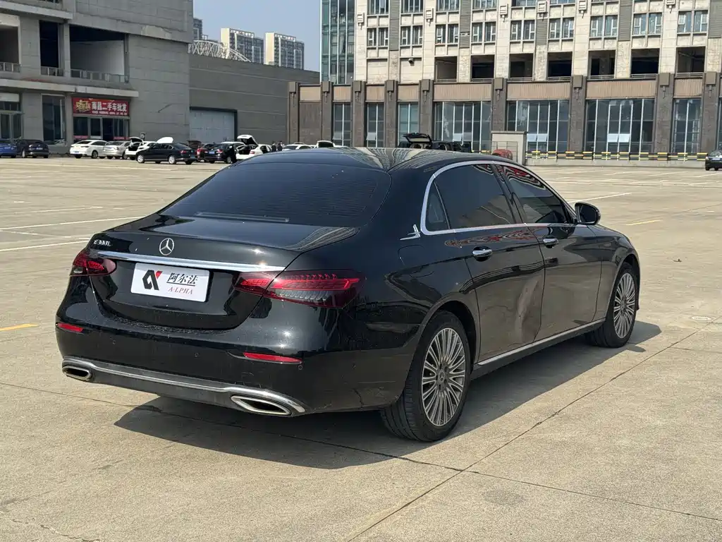 Mercedes-Benz E-Class 2023 E 300 L Luxury Model купить на сайте DeffCars