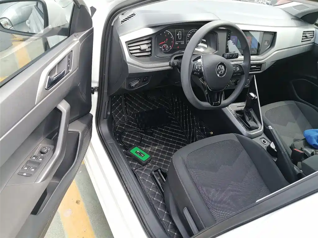 Polo 2019 Plus 1.5L Automatic Panoramic Enjoyment Edition купить на сайте DeffCars