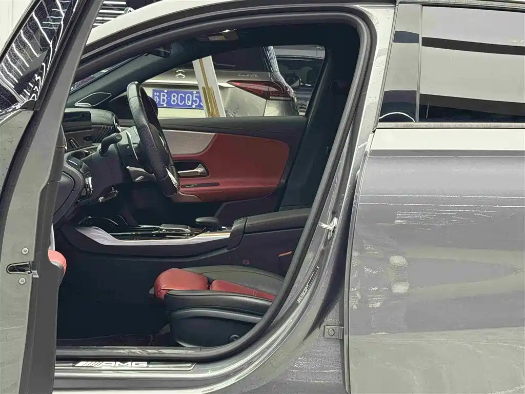 Mercedes-Benz A-Class AMG 2020 AMG A 35 L 4MATIC купить на сайте DeffCars