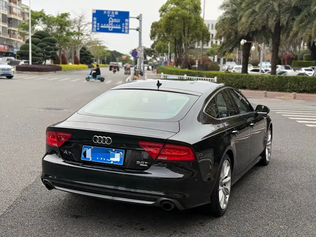 Audi A7 2012 3.0TFSI quattro comfort model купить на сайте DeffCars