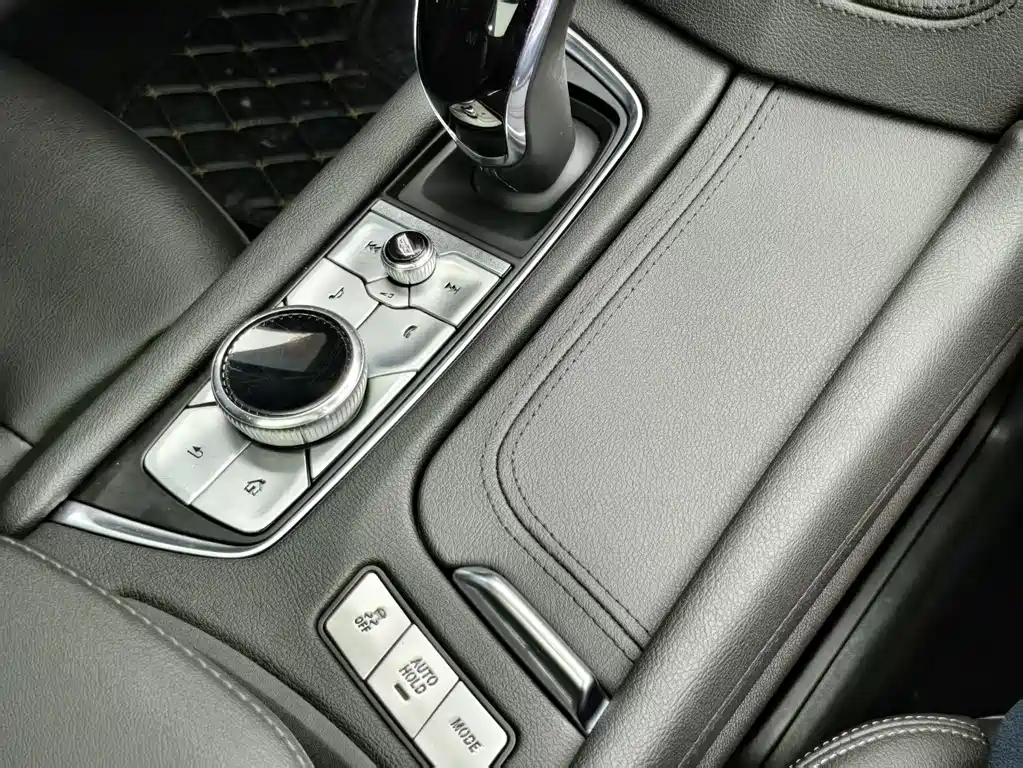 Cadillac XT5 2021 28T luxury model купить на сайте DeffCars