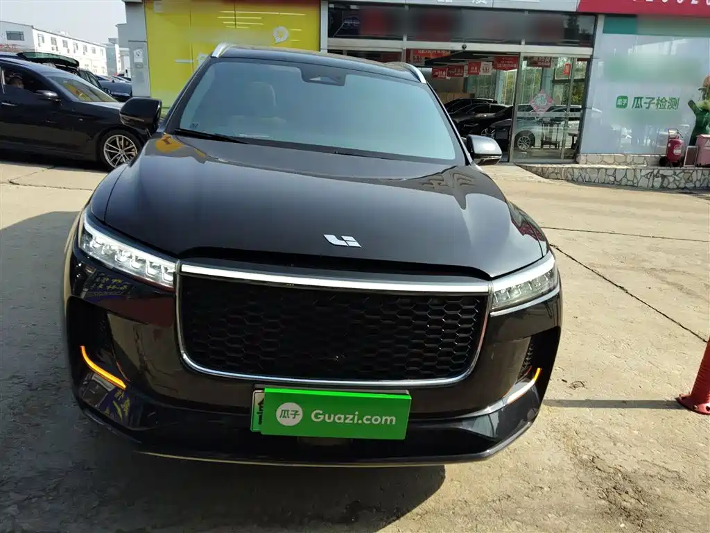Ideal ONE 2021 extended range 6-seater version купить на сайте DeffCars