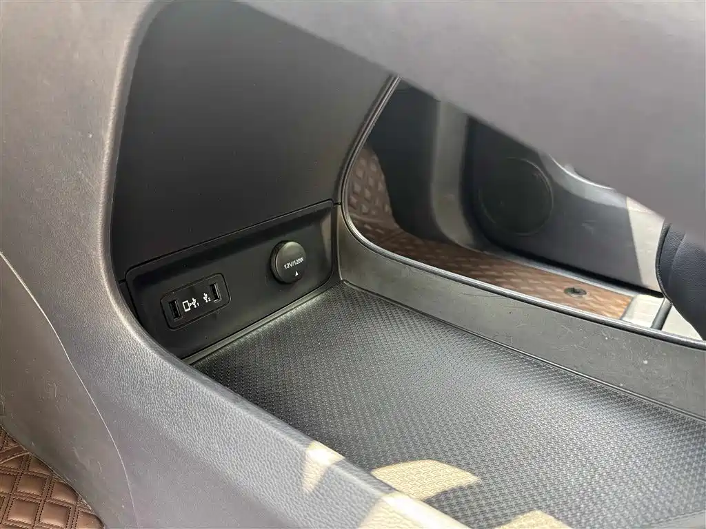 Trumpchi M8 2021 Lingxiu Series 390T Premium Edition купить на сайте DeffCars