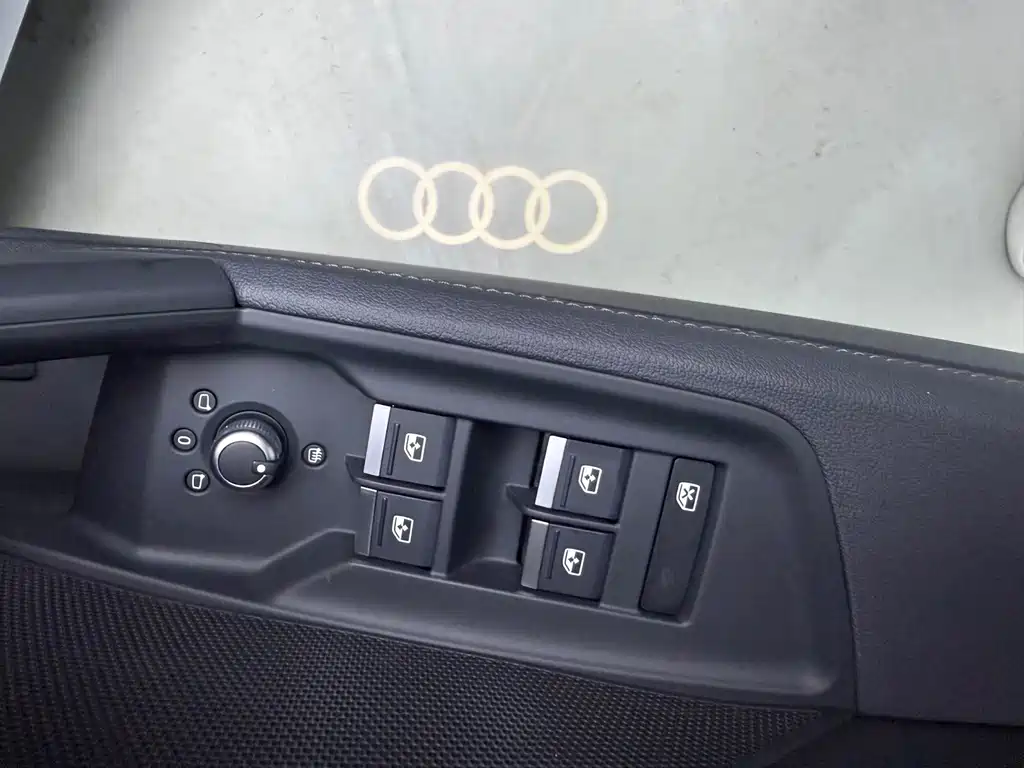 Audi A3 2023 A3L Limousine 35 TFSI Fashionable and Sporty купить на сайте DeffCars