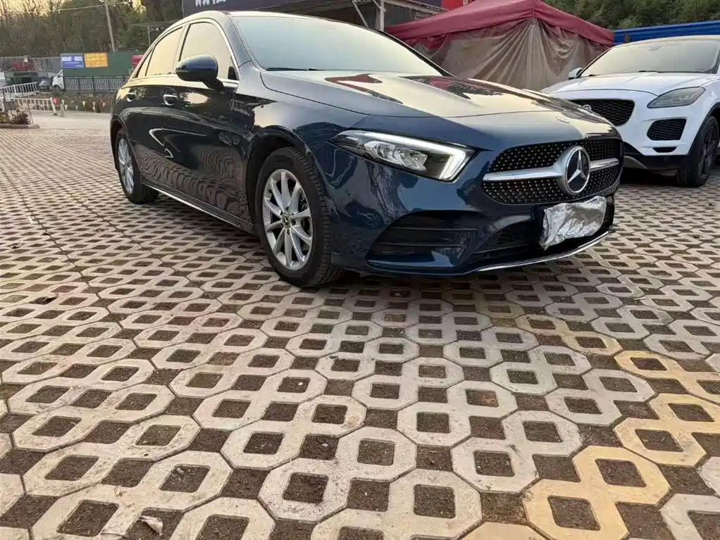 Mercedes-Benz A-Class 2020 A 200 L Sports Sedan купить на сайте DeffCars