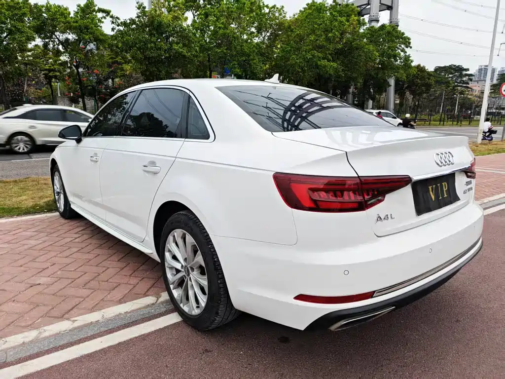 Audi A4L 2019 40 TFSI Enterprising National V купить на сайте DeffCars