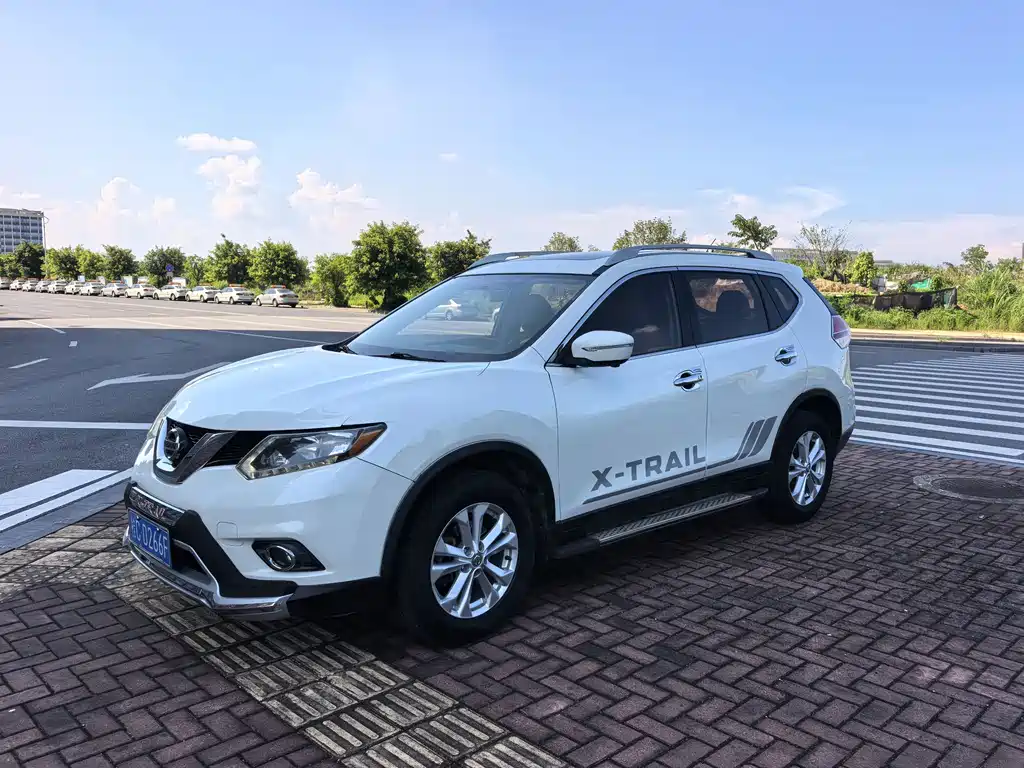 X-Trail 2014 2.0L CVT Comfort Edition 2WD купить на сайте DeffCars
