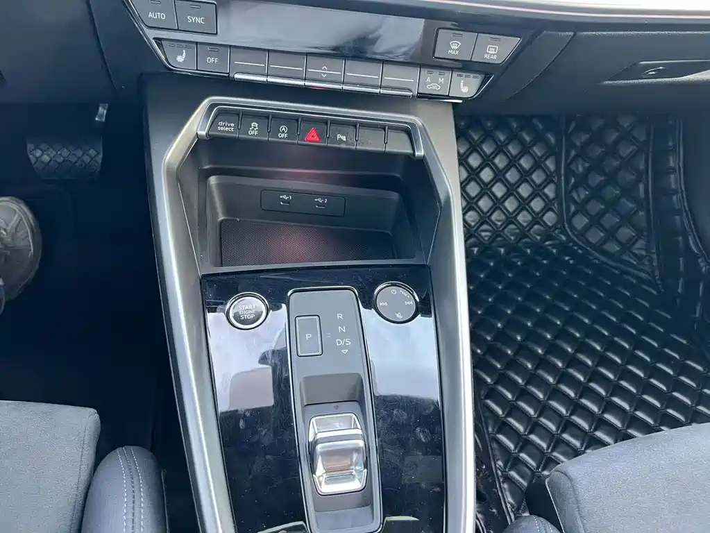 Audi A3 2023 A3L Limousine 35 TFSI luxury sports model купить на сайте DeffCars