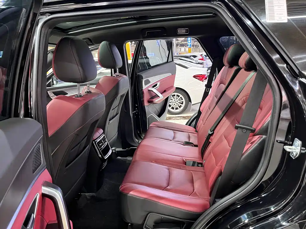 Jietu X70 PLUS 2023 model 1.5T DCT Ziqiang PRO 5 seats купить на сайте DeffCars