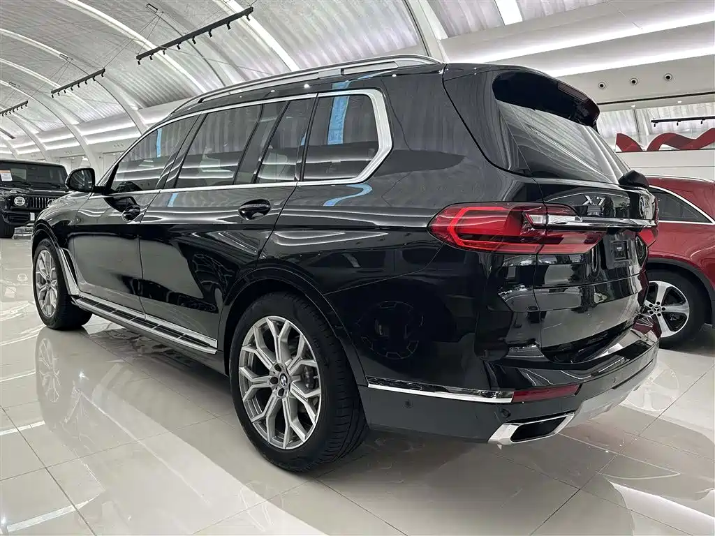 BMW X7 2021 xDrive40i Leading Luxury Package купить на сайте DeffCars