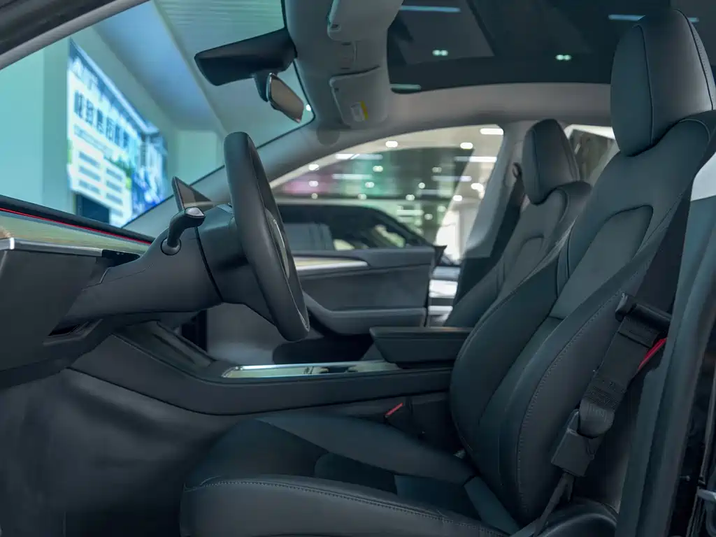 Model Y 2022款 改款 后轮驱动版 купить на сайте DeffCars
